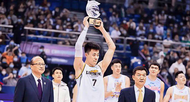 张镇麟因伤退出中国男篮集训辽宁队致谢篮协