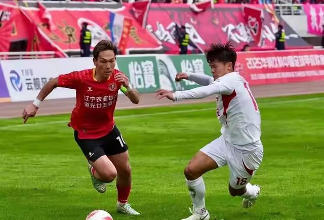 陕西0-0广西、大连3-1石家庄、深圳定南皆赢！中甲积分榜更的简单介绍